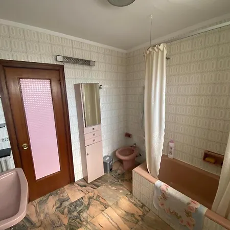 Playa De San Lorenzo Apartment